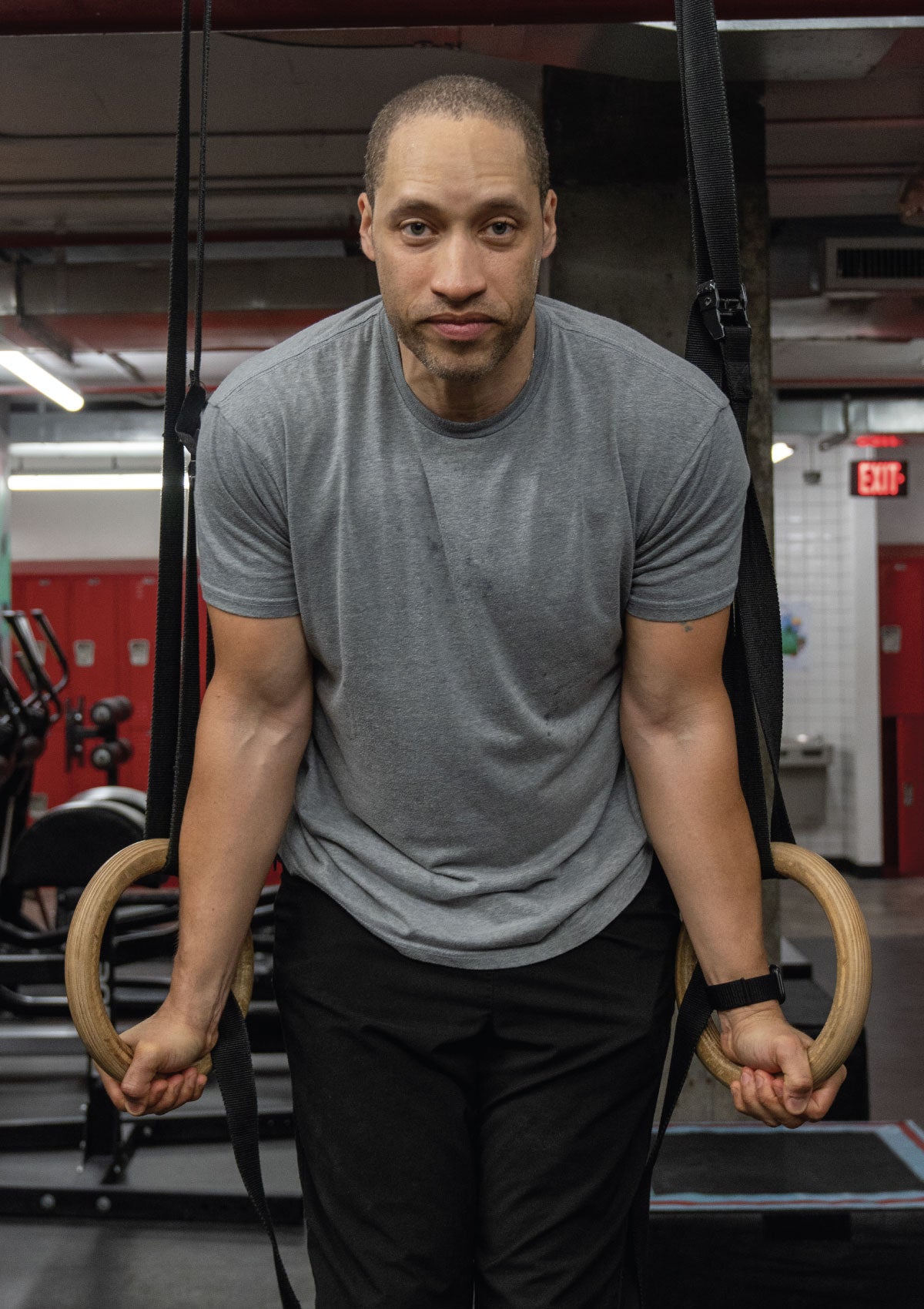 Personal trainer exercising